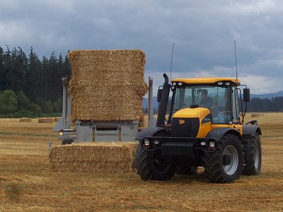 Andrew Roth running a Bale Chaser for the first time!