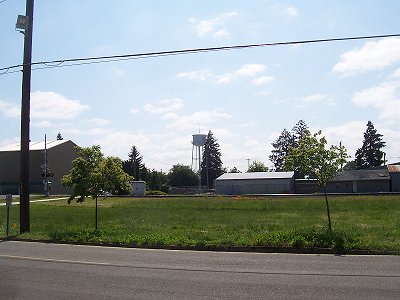 Hubbard Water Tower as seen from Front Street