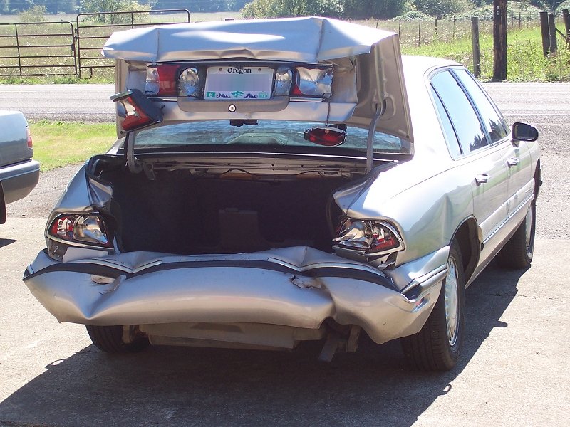 1997 Buick LeSabre, bashed in back end